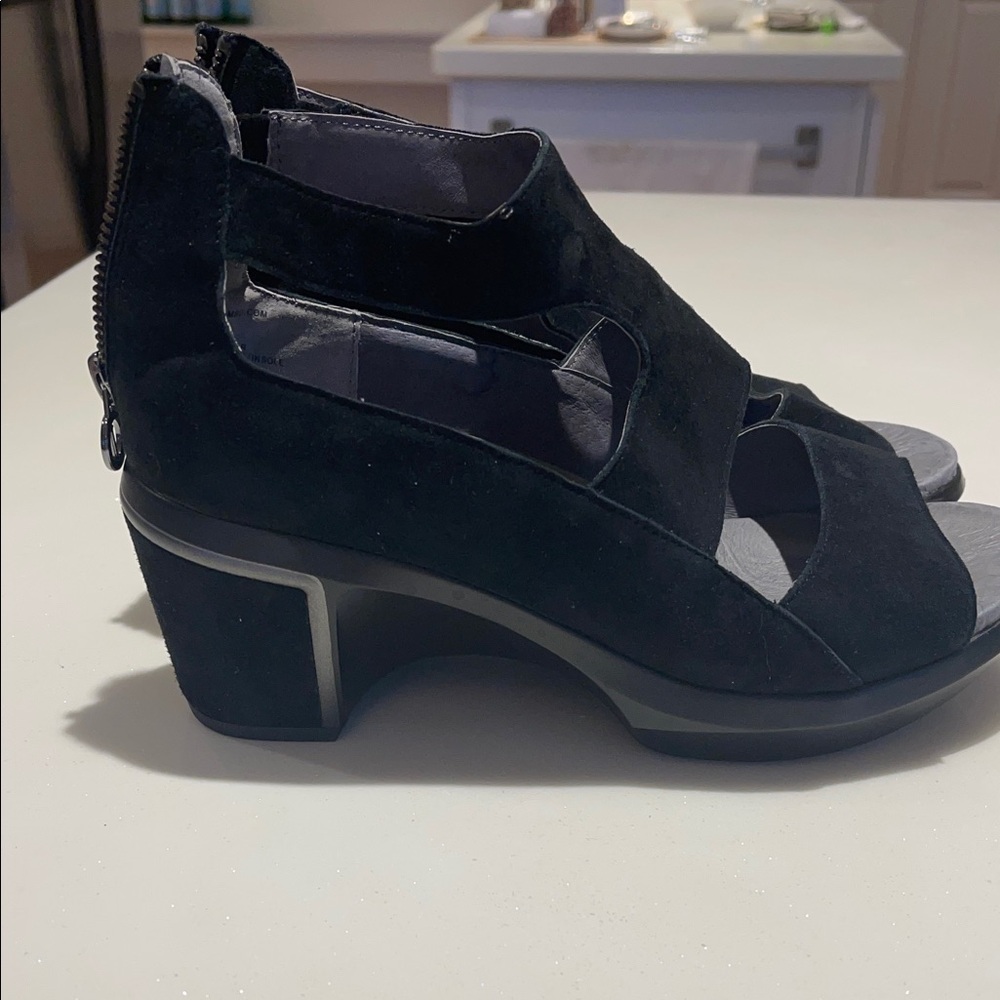 Jambu Black Suede Women's Heeled Sandals size 8M - Picture 6 of 9